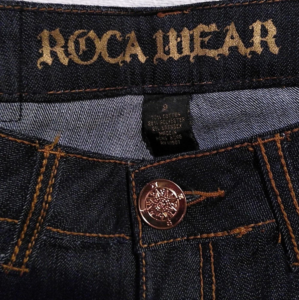 ROCAWEAR Ladies Bermuda Shorts Size 9 NWOT - Picture 3 of 8